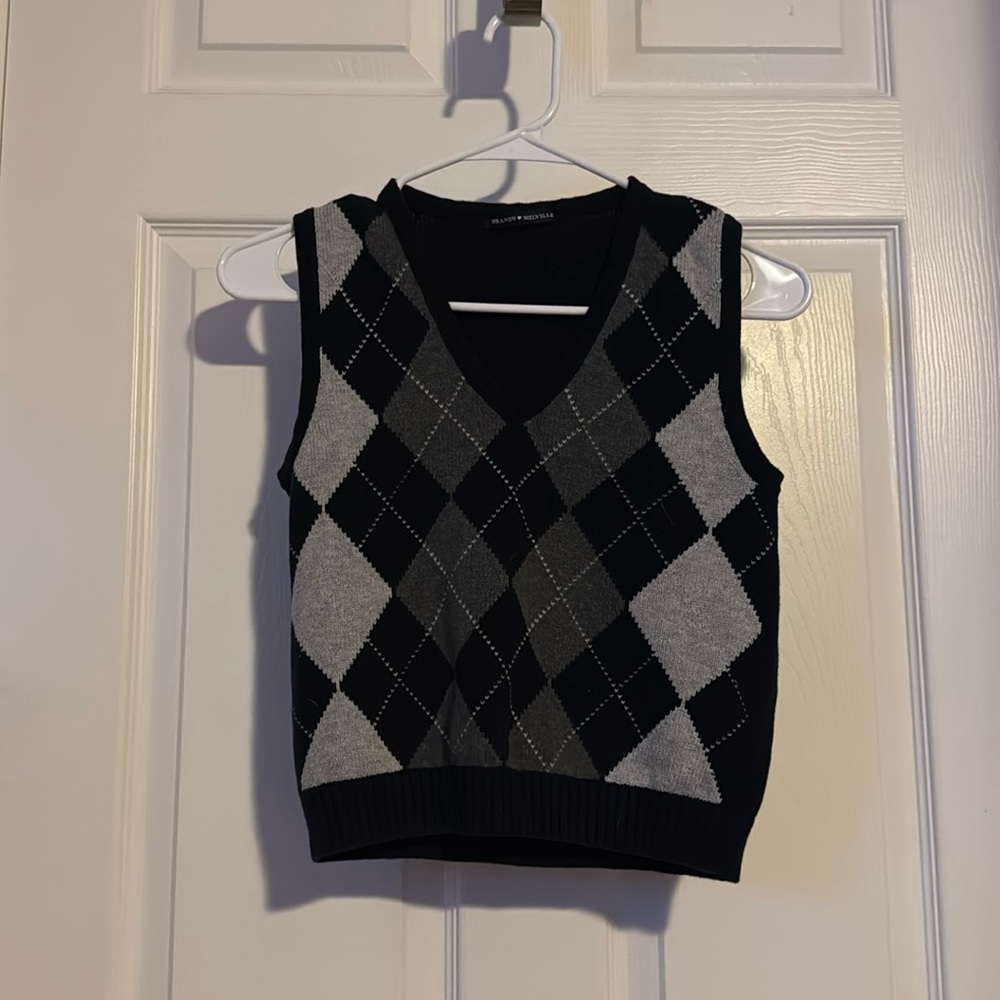 Brandy Melville sweater vest worn once